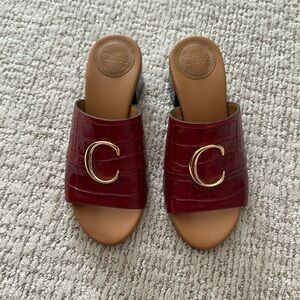 Chloe red leather, crocodile embossed slides. never worn.